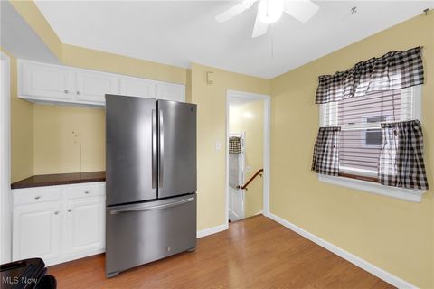 Tiny photo for 15893 Parklawn Avenue, Middleburg Heights, OH 44130 (MLS # 5178828)