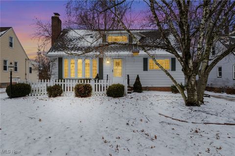 Tiny photo for 15893 Parklawn Avenue, Middleburg Heights, OH 44130 (MLS # 5178828)