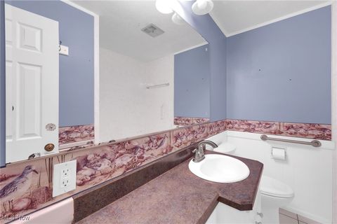 Tiny photo for 15893 Parklawn Avenue, Middleburg Heights, OH 44130 (MLS # 5178828)