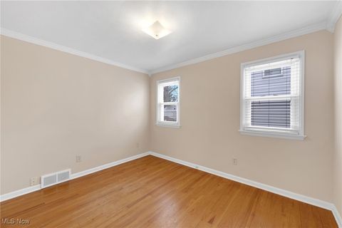 Tiny photo for 15893 Parklawn Avenue, Middleburg Heights, OH 44130 (MLS # 5178828)