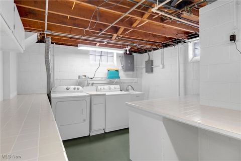 Tiny photo for 15893 Parklawn Avenue, Middleburg Heights, OH 44130 (MLS # 5178828)