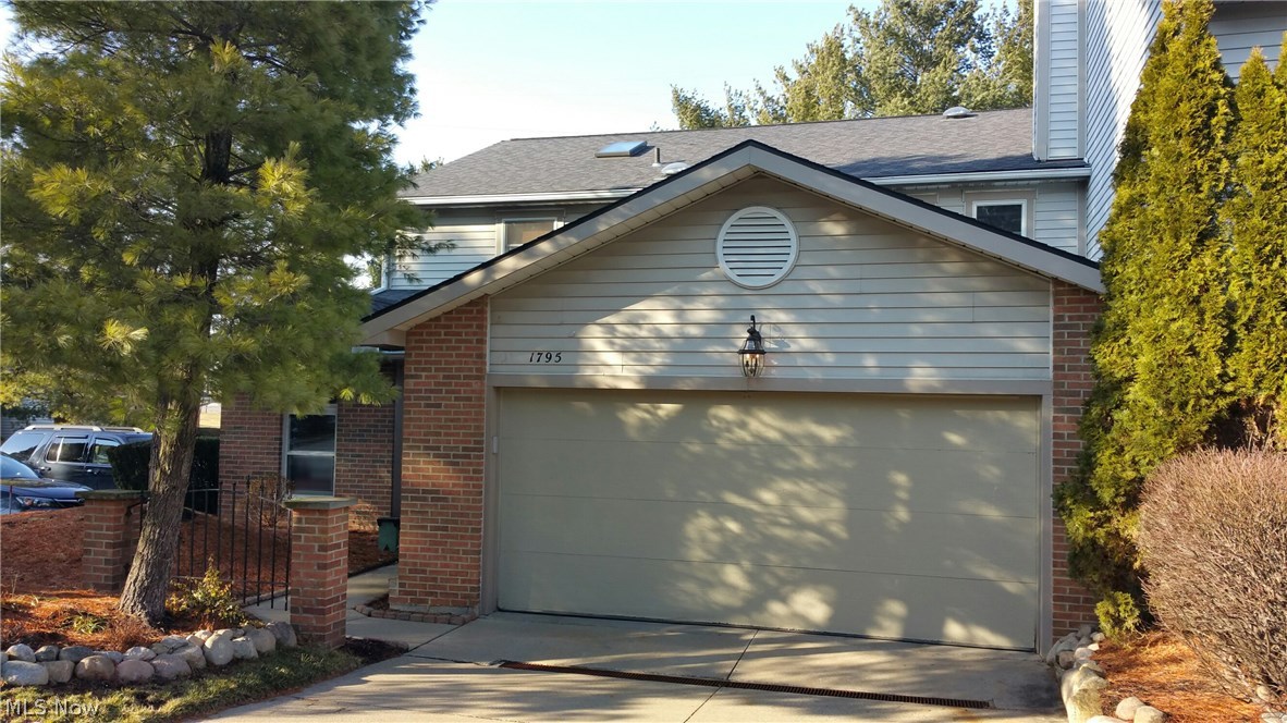 Stunning 3 bedroom (possible 4 bedroom currently being used as an office), 2.5 bathroom end unit located in private park-like setting. Gorgeous decor, large kitchen with breakfast bar, island, wet bar and solid surface counters. Two story great room with fireplace and tons of natural light. Spacious dining room steps down into a cozy heated sunroom and then out to a wonderful deck - perfect for entertaining! Wonderful master suite with private bathroom has jetted tub, stand up shower and walk in closet. Large second story laundry with additional walk in closet. Large loft overlooking the great room could make perfect office, craft area, playroom, etc. Two car (heated) attached garage. Enjoy pool, clubhouse and tennis courts! This is a must see with the perfect location!