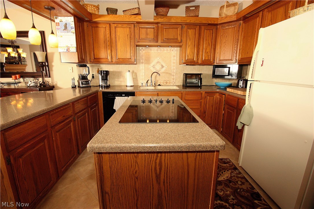 Indian Hills Condo - Residential