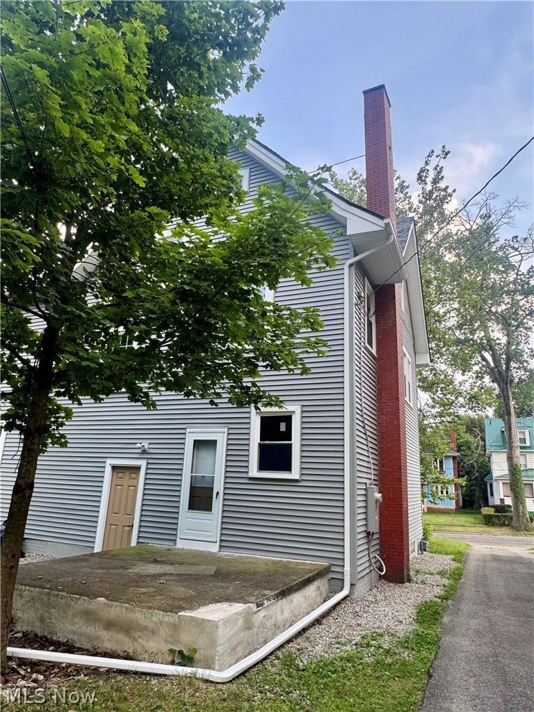 248 Lora Avenue