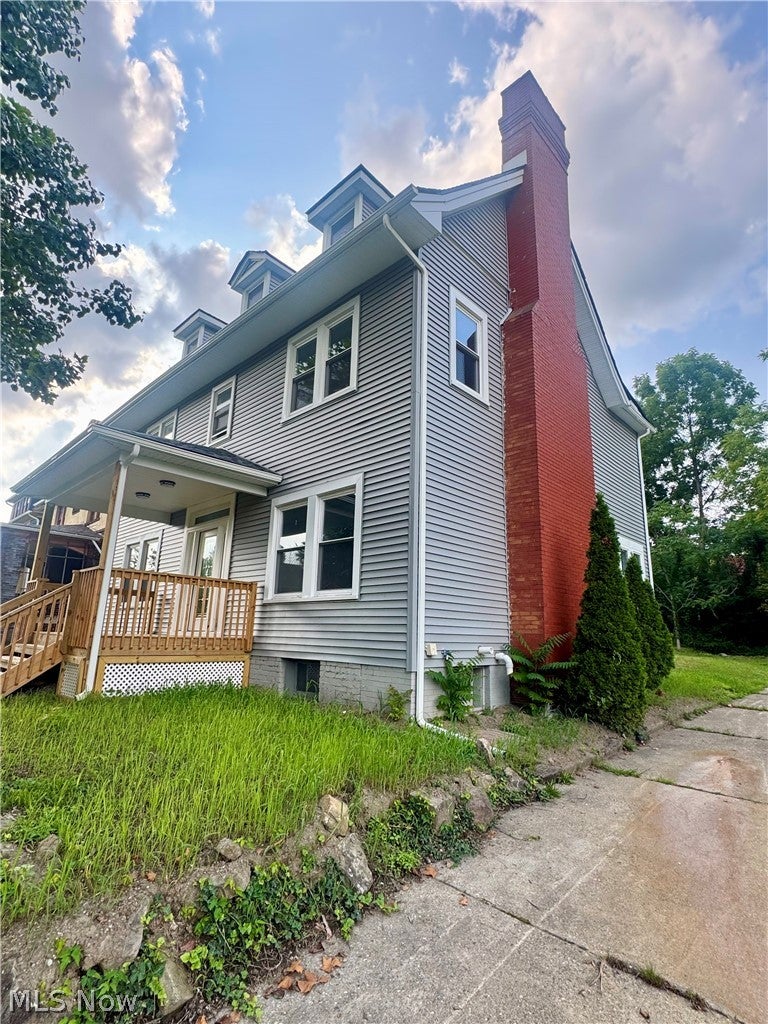 248 Lora Avenue