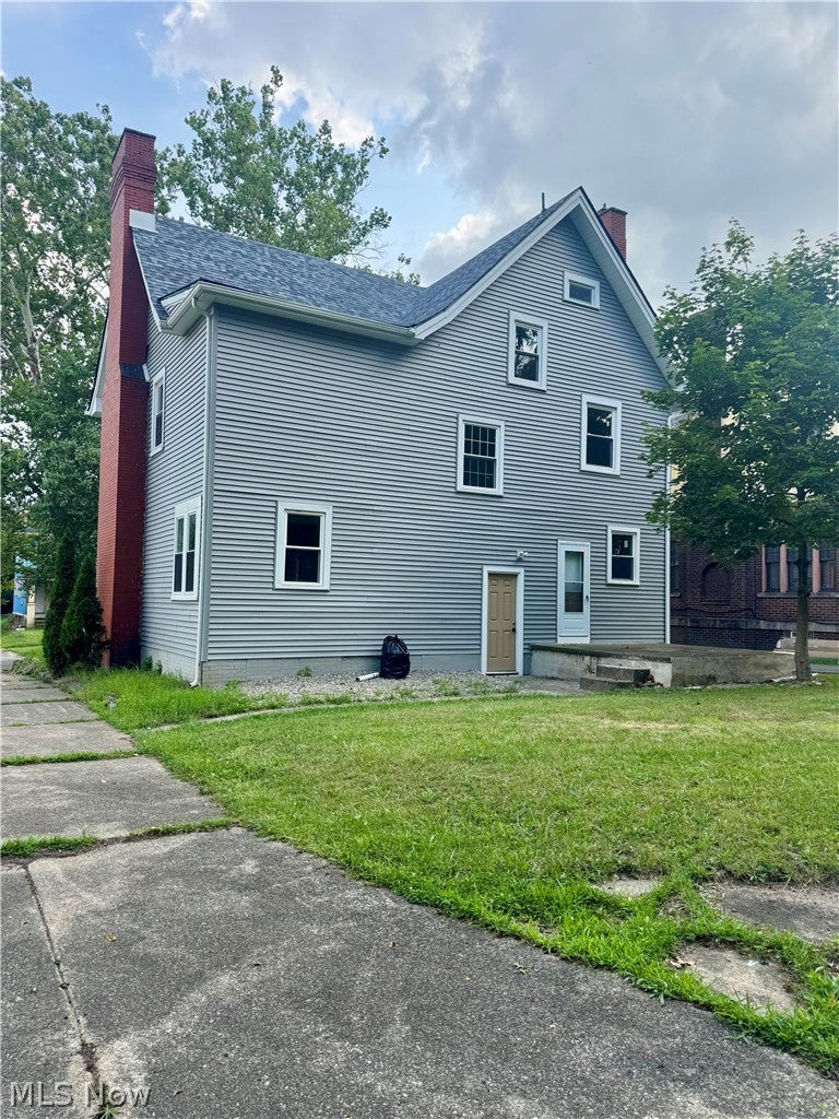 248 Lora Avenue