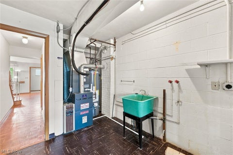 Tiny photo for 25600 Country Club Boulevard #9, North Olmsted, OH 44070 (MLS # 5238967)