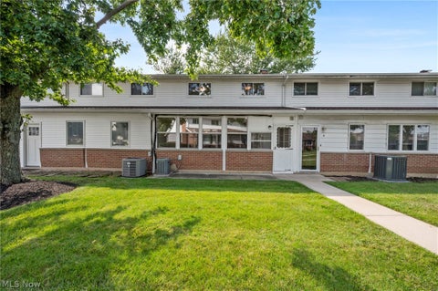 Tiny photo for 25600 Country Club Boulevard #9, North Olmsted, OH 44070 (MLS # 5238967)
