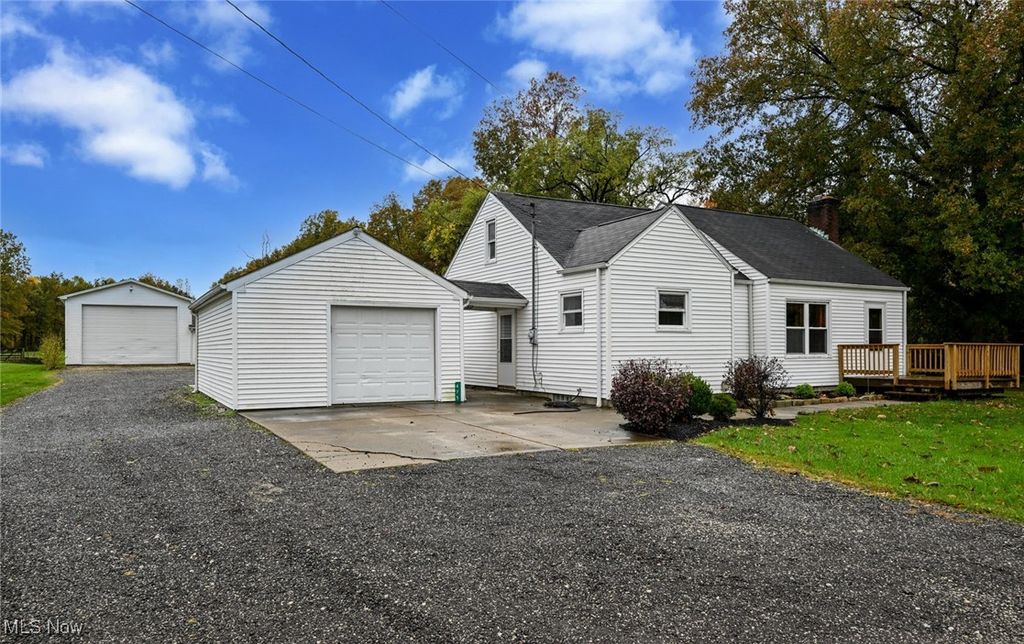 Photo of 475 Greenville Road, Bristolville, OH 44402 (MLS # 5166923)