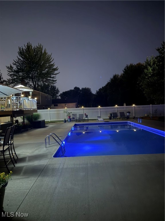 Mentor, Ohio 44060, United States, 3 Bedrooms Bedrooms, ,2 BathroomsBathrooms,Residential,Pending,185237