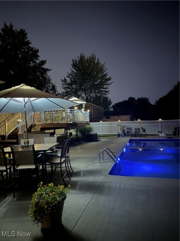 Mentor, Ohio 44060, United States, 3 Bedrooms Bedrooms, ,2 BathroomsBathrooms,Residential,Pending,185237