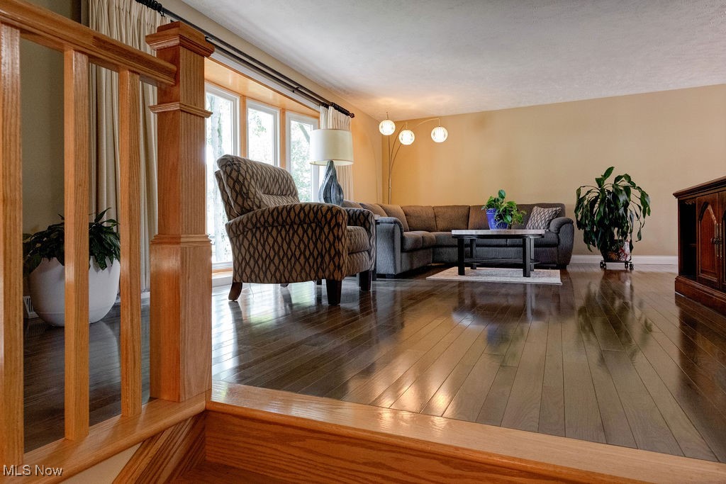 Mentor, Ohio 44060, United States, 3 Bedrooms Bedrooms, ,2 BathroomsBathrooms,Residential,Pending,185237