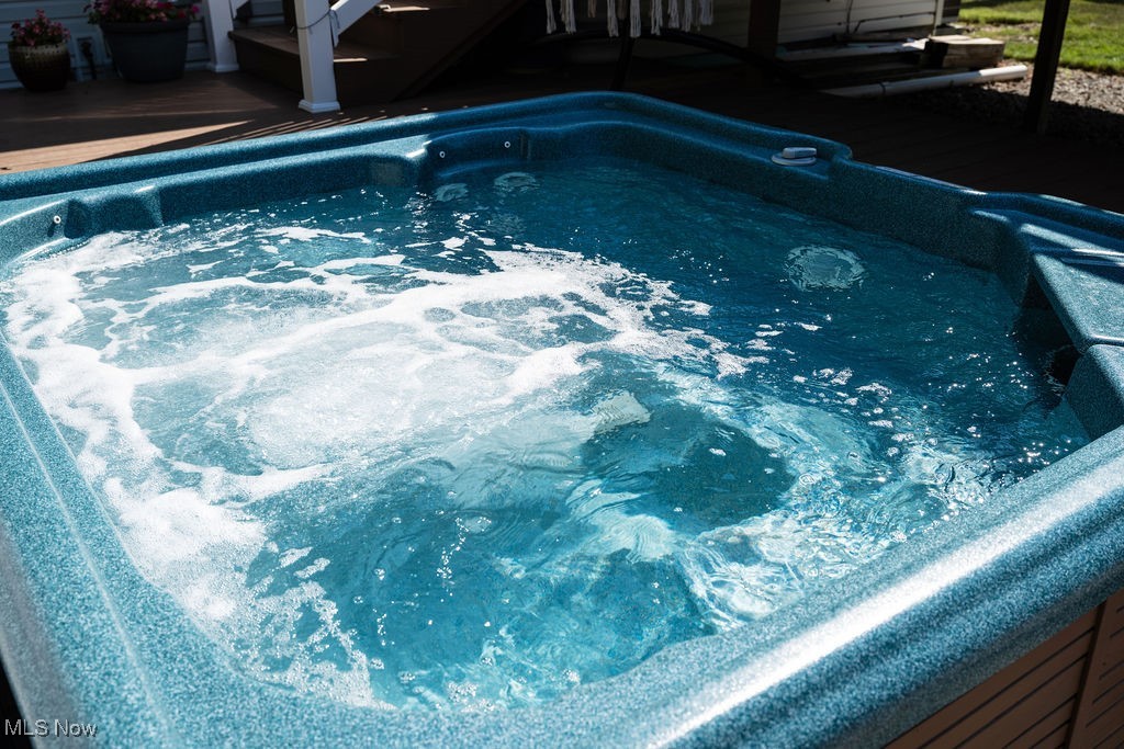 Mentor, Ohio 44060, United States, 3 Bedrooms Bedrooms, ,2 BathroomsBathrooms,Residential,Pending,185237