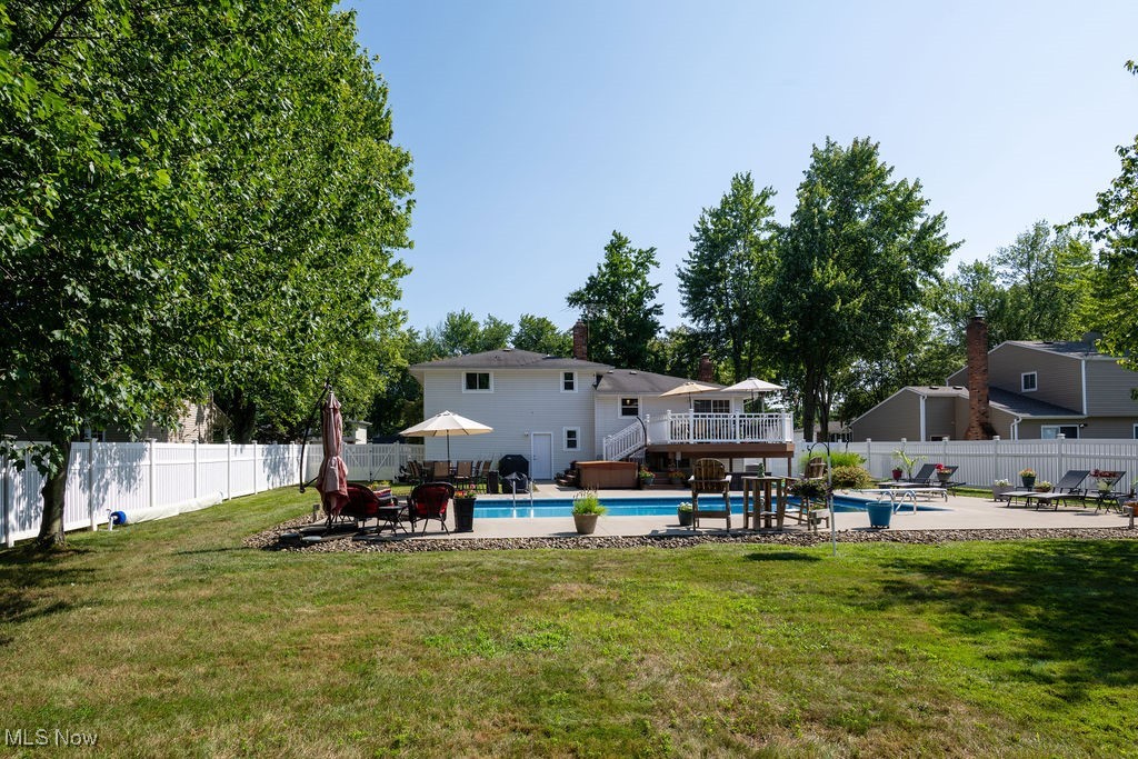 Mentor, Ohio 44060, United States, 3 Bedrooms Bedrooms, ,2 BathroomsBathrooms,Residential,Pending,185237