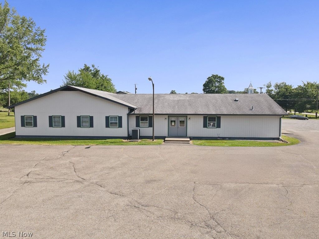 Photo of 1887 W Beech Street, Alliance, OH 44601 (MLS # 5224372)