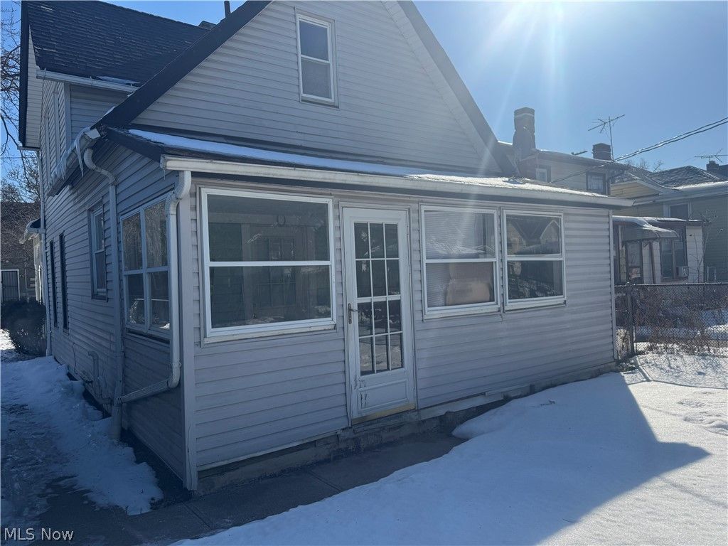 Photo of 3926 W 22nd Street, Cleveland, OH 44109 (MLS # 5188442)