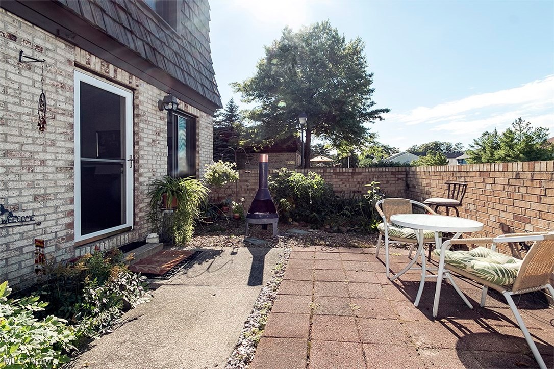 Pine Crest Condo - Residential