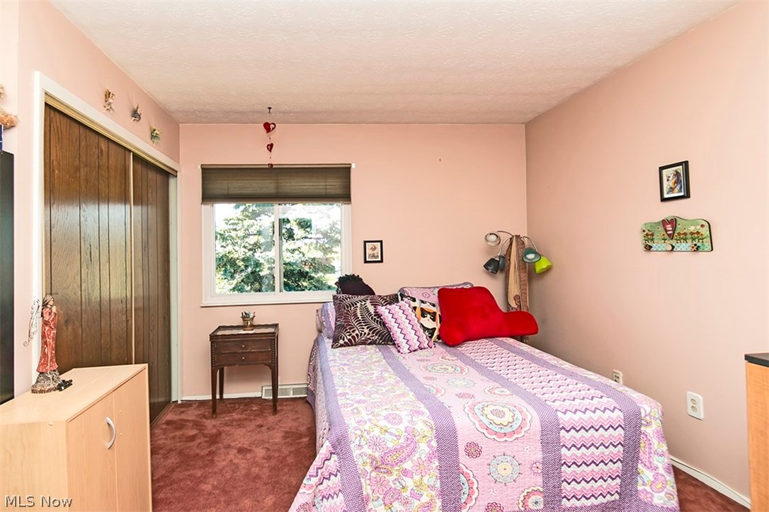 Pine Crest Condo - Residential