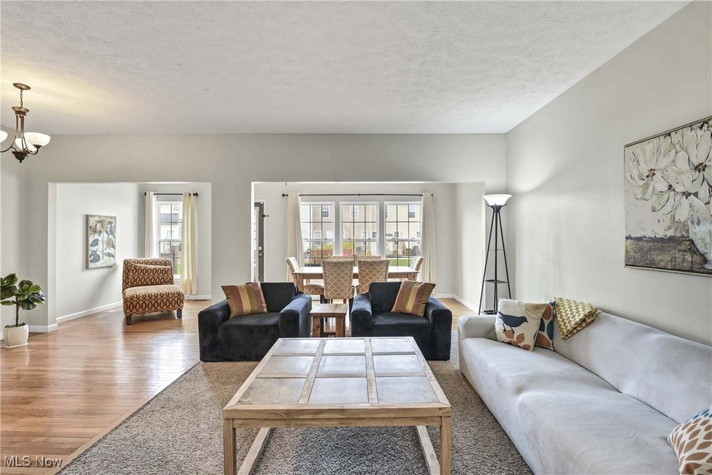 Photo of 105 Clay Court, Berea, OH 44017 (MLS # 5167386)