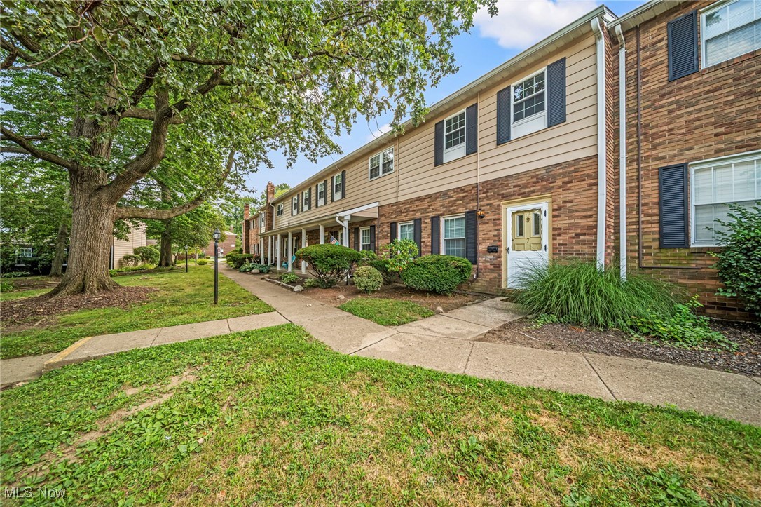 8250 Deepwood Boulevard 7