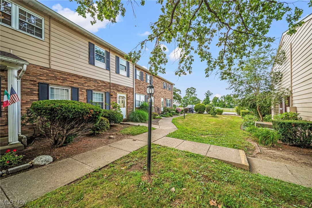 8250 Deepwood Boulevard 7