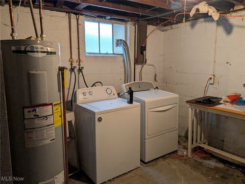 Tiny photo for 807 W 21st Street, Lorain, OH 44052 (MLS # 5180071)