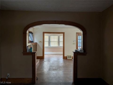 Tiny photo for 807 W 21st Street, Lorain, OH 44052 (MLS # 5180071)