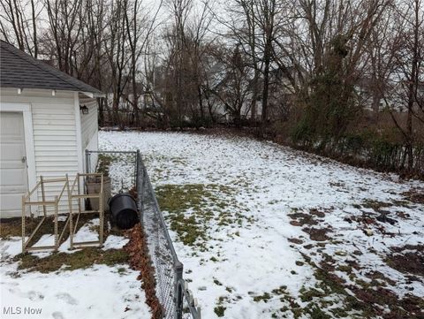 Tiny photo for 807 W 21st Street, Lorain, OH 44052 (MLS # 5180071)