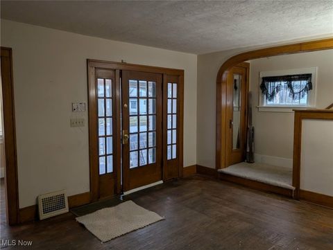 Tiny photo for 807 W 21st Street, Lorain, OH 44052 (MLS # 5180071)