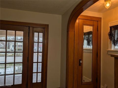 Tiny photo for 807 W 21st Street, Lorain, OH 44052 (MLS # 5180071)