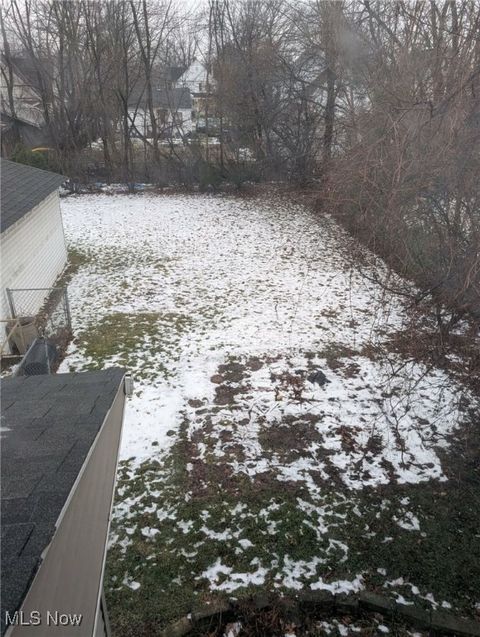 Tiny photo for 807 W 21st Street, Lorain, OH 44052 (MLS # 5180071)