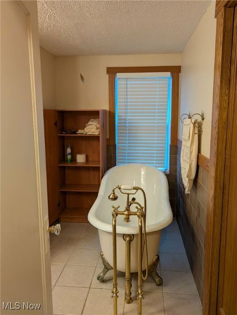 Tiny photo for 807 W 21st Street, Lorain, OH 44052 (MLS # 5180071)