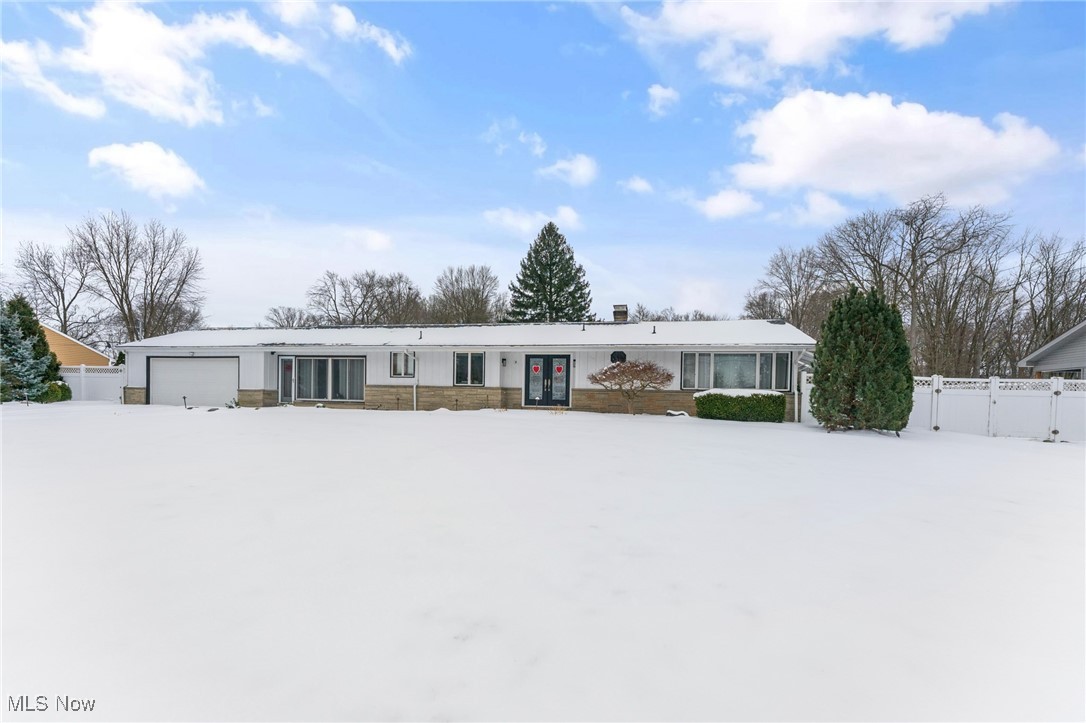 1151 Palmetto Drive, Hubbard, Ohio image 37