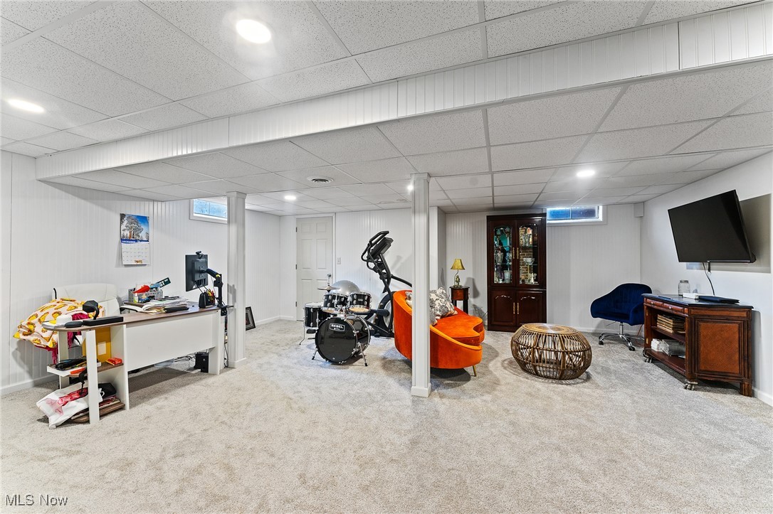 1151 Palmetto Drive, Hubbard, Ohio image 31