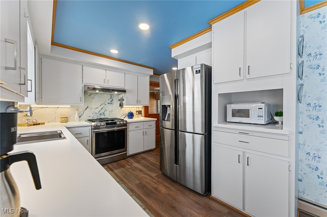 1151 Palmetto Drive, Hubbard, Ohio image 13