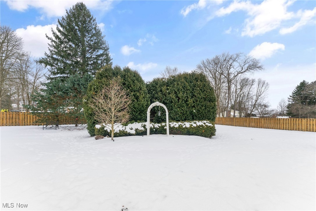 1151 Palmetto Drive, Hubbard, Ohio image 40