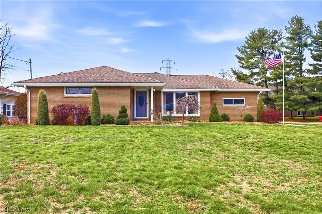 Photo of 1230 Florence Drive, Wellsville, OH 43968 (MLS # 5197118)