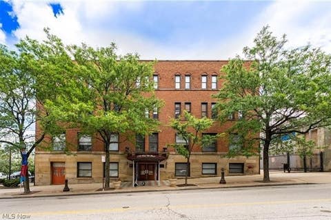 Condo For Sale - 1133 W 9th Street #604<br/> Cleveland, OH 44113