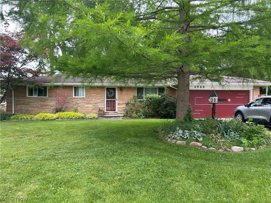 Photo of 4960 W Park Drive, North Olmsted, OH 44070 (MLS # 5219539)