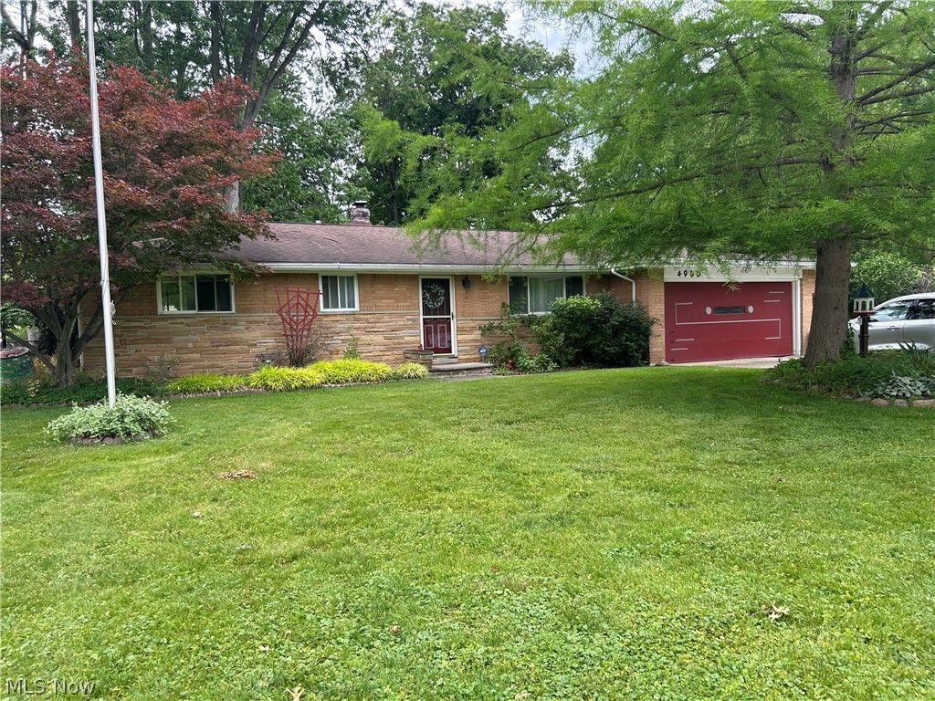 Photo of 4960 W Park Drive, North Olmsted, OH 44070 (MLS # 5219539)