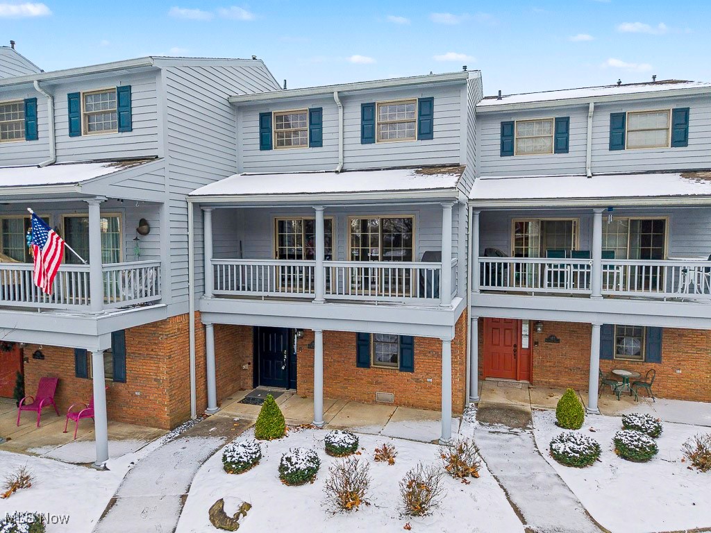 Levee Twnhses - Residential