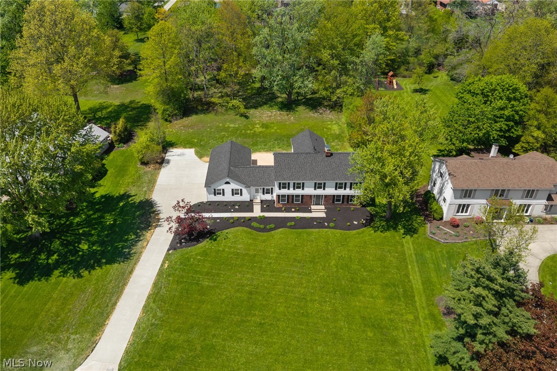 2560 Snowberry Lane