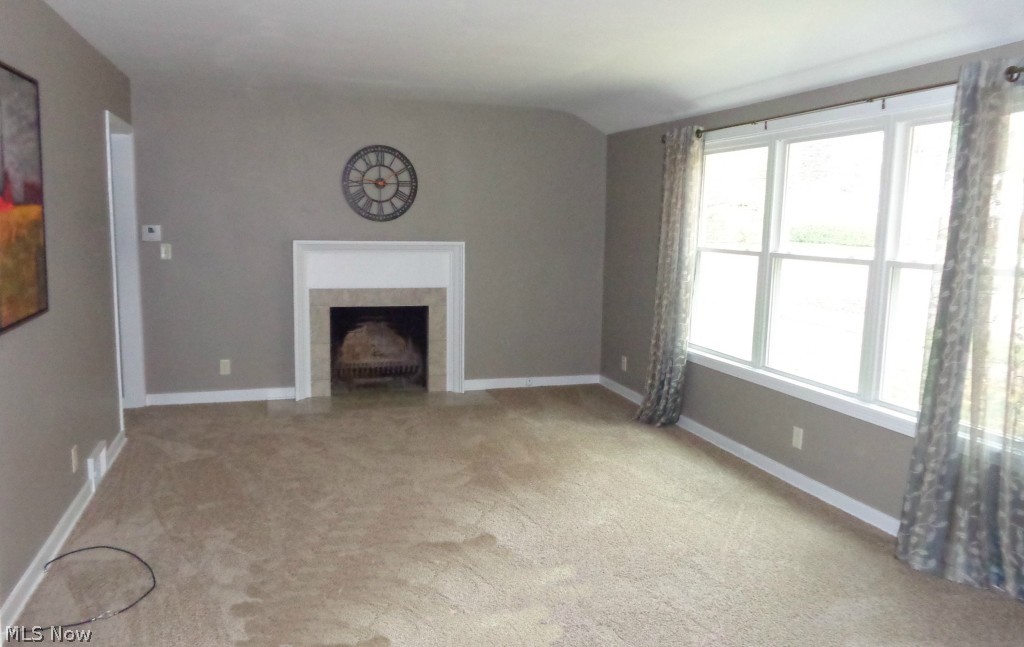 Deis-Mcmillan Sub - Residential Lease