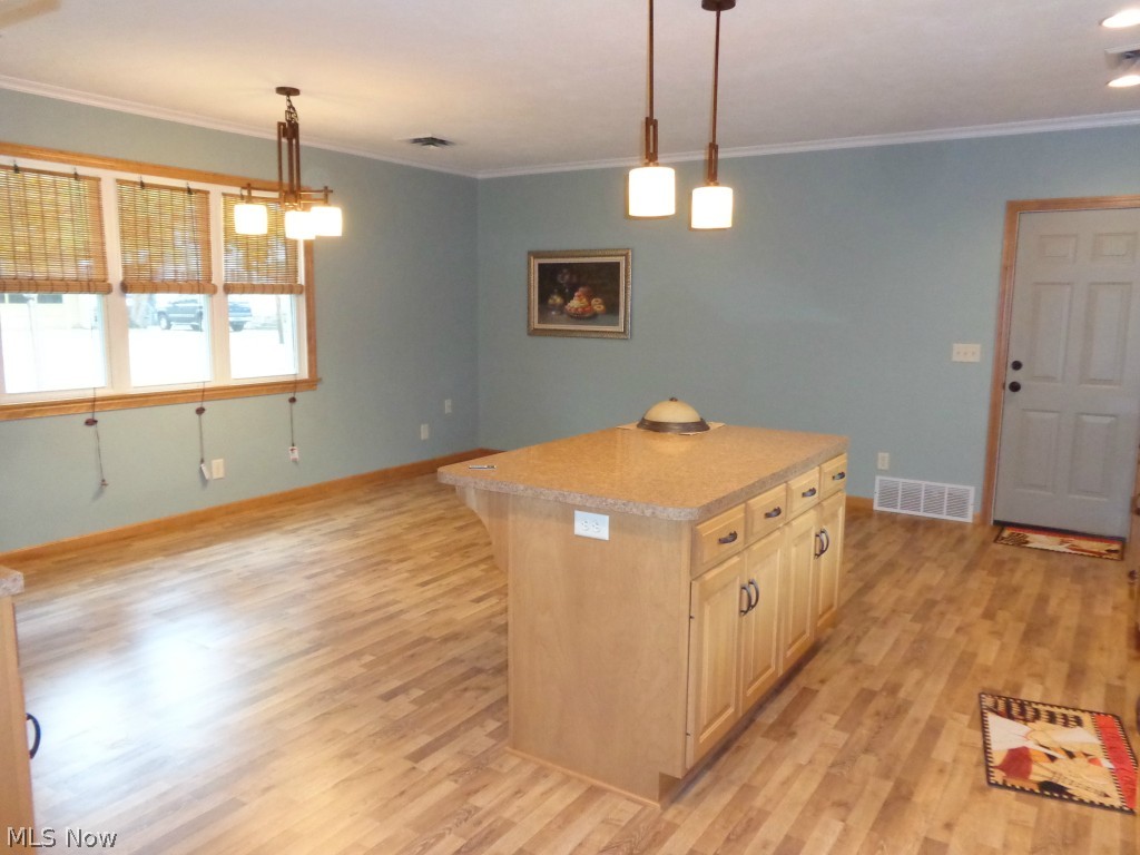 Deis-Mcmillan Sub - Residential Lease