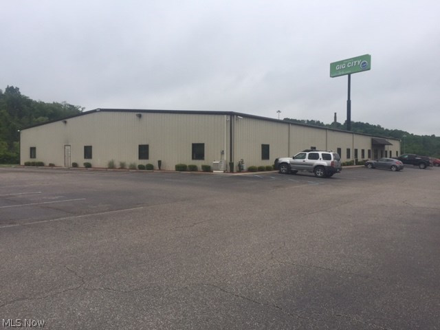 This building is currently being used as a call center. Very nice building. Plenty of parking. Could be used for a multitude of Businesses.