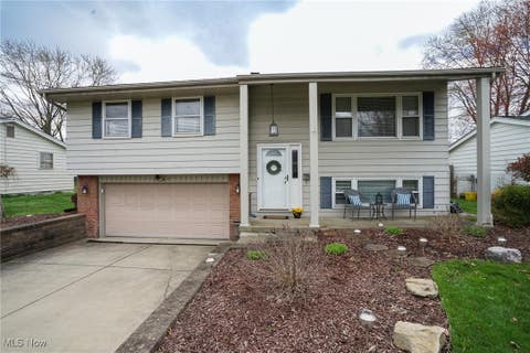 Photo for 1867 Woodlawn Avenue