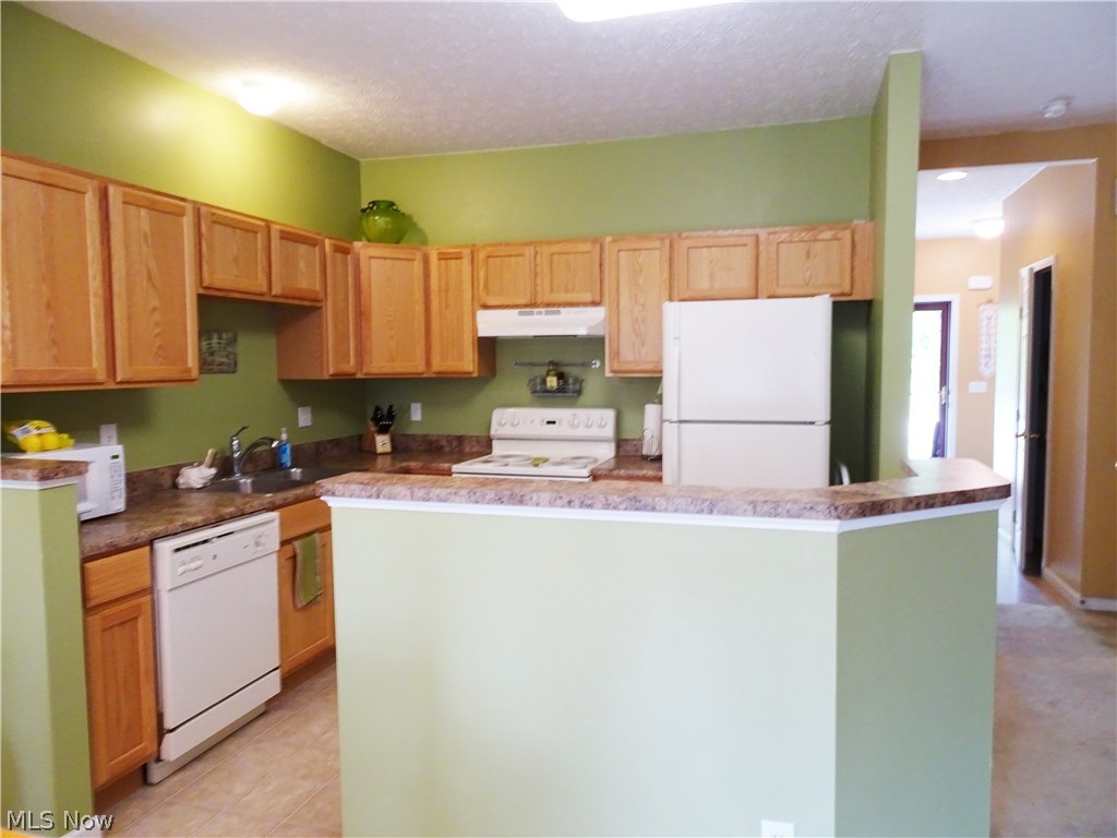 Weatherstone Village Condo - Residential