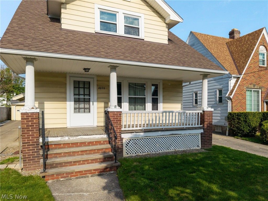 Photo of 4076 W 49 Street, Cleveland, OH 44144 (MLS # 5203403)