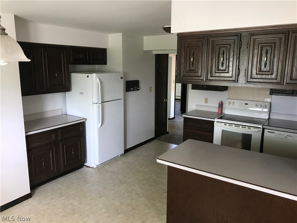 Pelham Manor - Residential Income