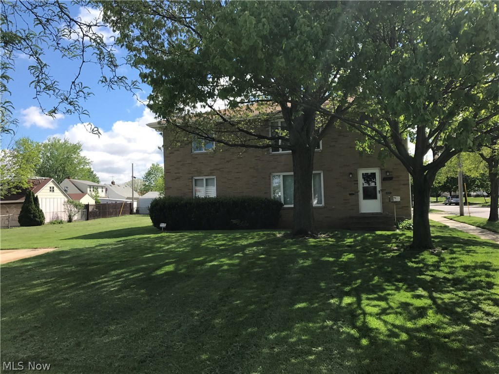 Pelham Manor - Residential Income